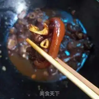 Make Red burning pig hoof step 2