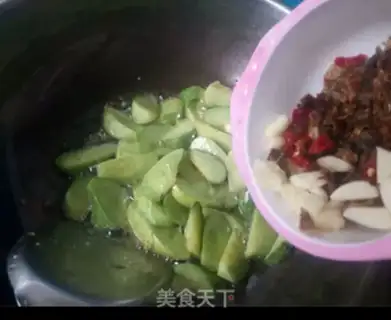 Make cucumber sauerkraut step 4