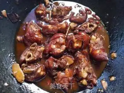 Make Red burning pig hoof step 3