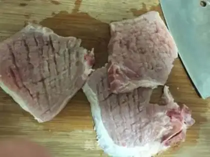 Make Japanese pork chops step 1