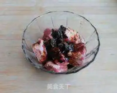 Make Black rice evaporation ribs step 1