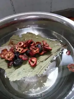 Make Sour plum soup step 1