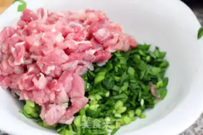 Make Pine pickles step 1