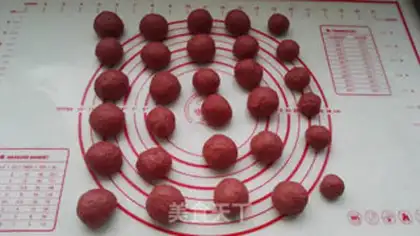 Make Red rose bread step 7