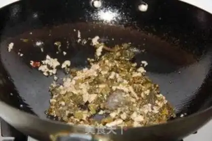 Make Spicy noodles step 1