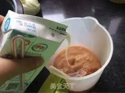 Make Red tea and milk tea step 3
