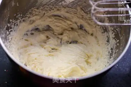 Make A quinoa cranberry pound cake step 1
