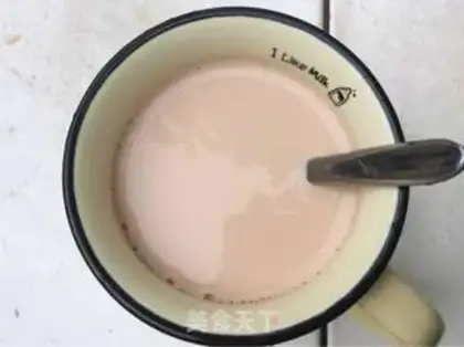 Make Red tea and milk tea step 4