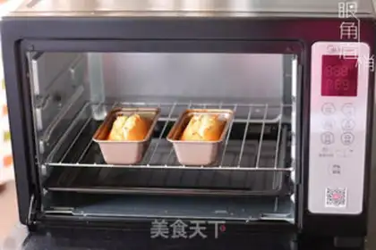 Make A quinoa cranberry pound cake step 7