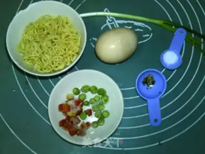 Make Hands on rice step 4