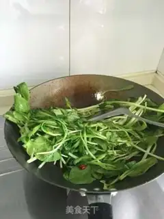 Make Clear the chicken caterpillar step 2