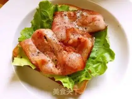 Make Bacon egg sandwich step 4
