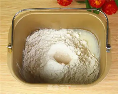 Make Hong Kong toast step 1