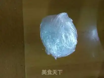 Make A duck egg step 4