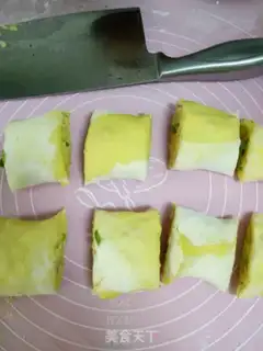 Make Onion ham pumpkin roll step 9