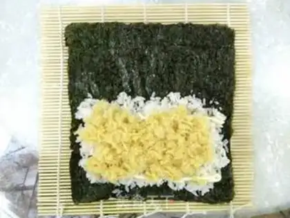 Make Simple sushi step 4
