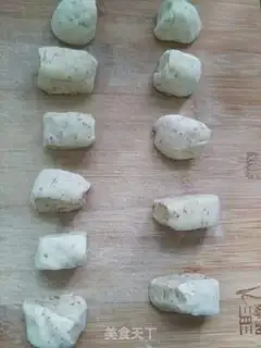 Make Milk and red-tree buns step 6