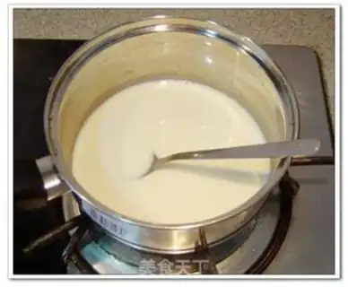 Make Cream and eggs step 0