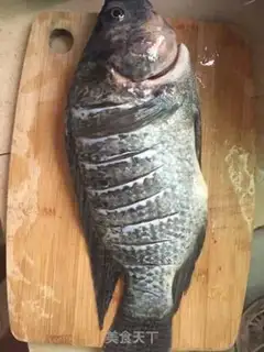 Make Spicy red fish step 0