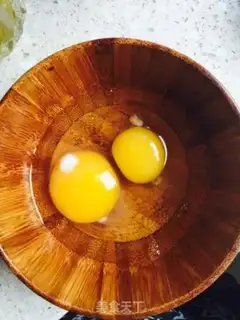 Make Autumn steamed eggs step 2