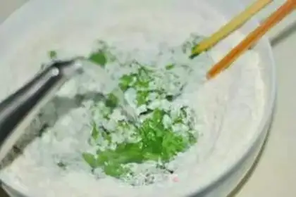 Make Shrimp spinach roll step 5