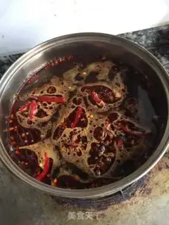 Make Spicy eggs step 1