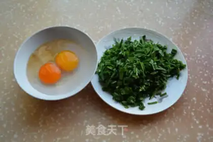 Make Cream fried eggs step 1