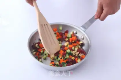 Make Pelican fried rice step 1