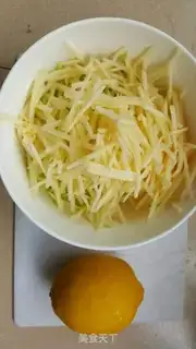 Make Yogurt lemon cucumber salad step 1
