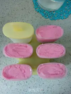 Make Flamingo yogurt step 8