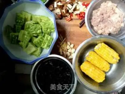 Make Suffering melon corn mushrooms step 0