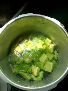 Make Suffering melon corn mushrooms step 3