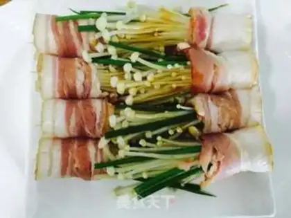 Make Bacon pin roll step 1