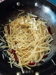 Make Spicy potatoes step 5