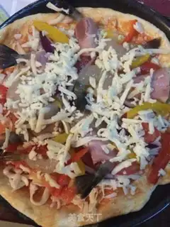 Make Bacon roll shrimp pizza step 1