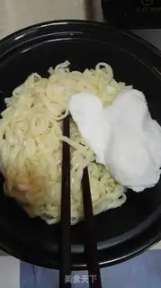 Make Shrimp hand noodles step 7