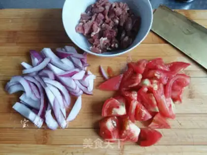 Make Beef steak pasta step 1