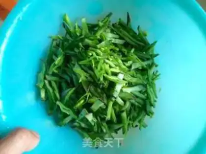 Make Fried bean silk step 4