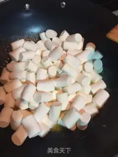 Make Cow Rolling Sugar step 2