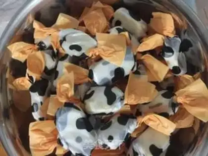 Make Cow Rolling Sugar step 7
