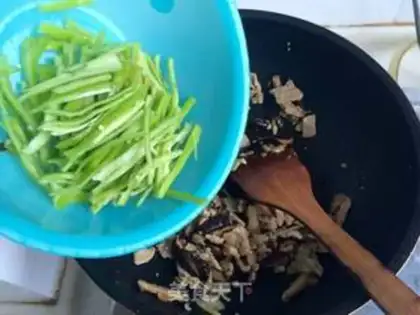 Make Pepper mushroom meat step 11