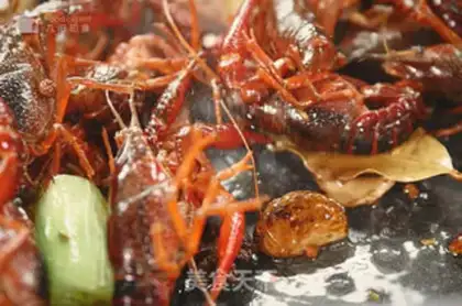 Make Spicy lobster step 4