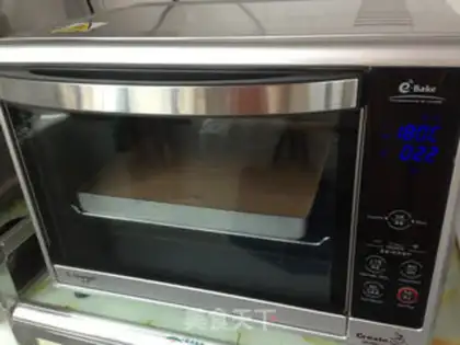 Make Cake and bear bread step 0