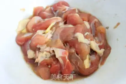 Make Spicy potato chicken step 1