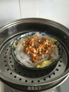 Make Garlic fan dolls step 8