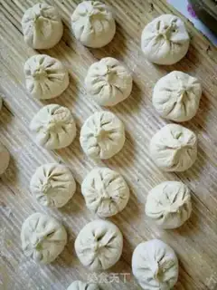Make Pink egg fragrance buns step 4