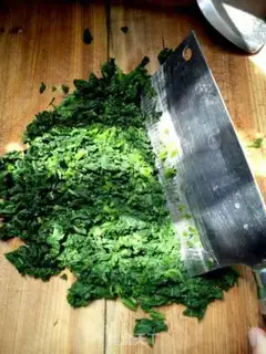 Make Pumpkin leaves step 4