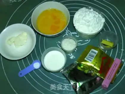 Make Almond cream cheese snack step 0