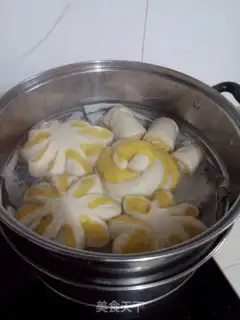 Make Pumpkin buns step 7