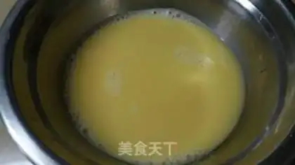 Make Tomato fried eggs step 2